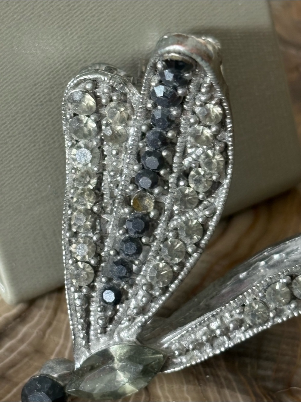 Elegant Dragonfly Crystal Rhinestone Hair Claw - Picture 8 of 8